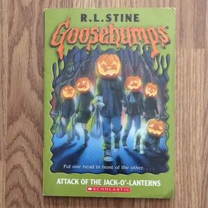 BOOK: R.L. Stine Goosebumps: Attack Of The Jack-O-Lanterns *(1996 paperb…